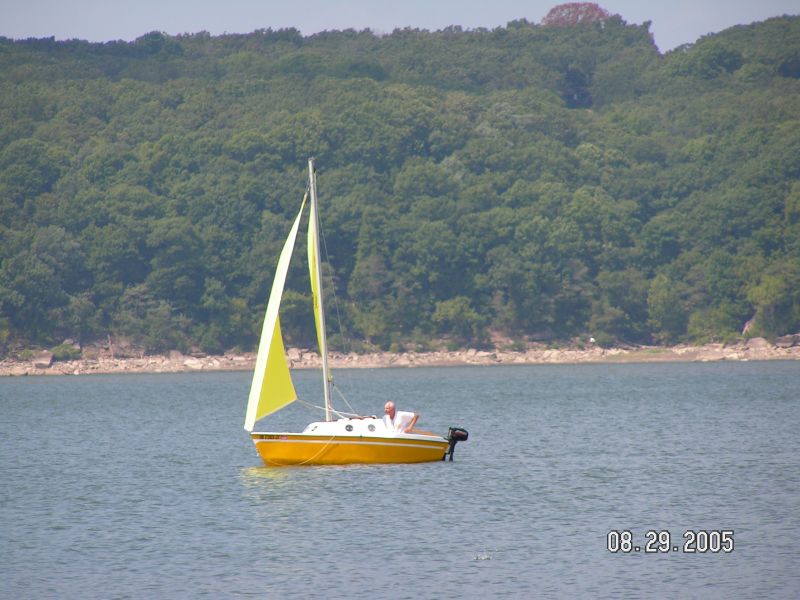 Guppy 13 Sailboat by Melen Marine