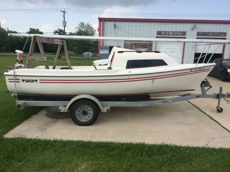 Siren 17 Sailboat by Vandestadt & McGruer Ltd.