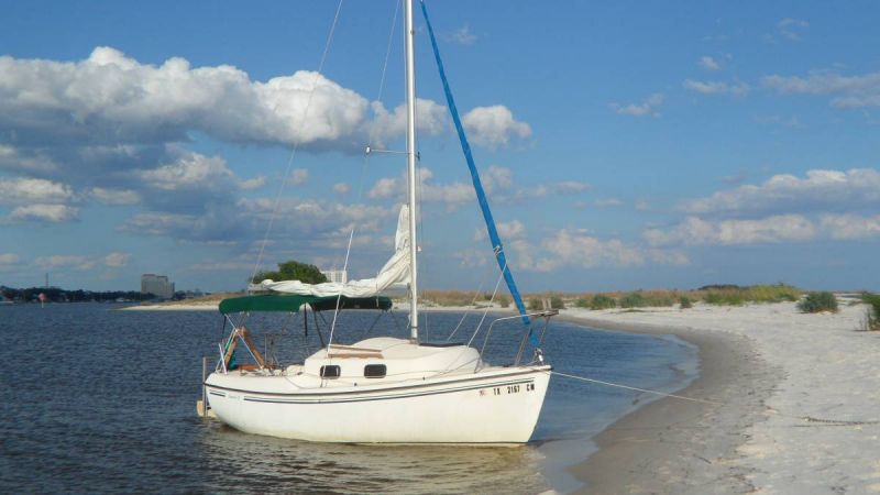 Sanibel 17 / Sanibel 18 / Commodore 17 / Skippers Mate Sailboat by International / Marine Southern Sails / Commodore Yacht Corporation / Captiva Yachts Inc